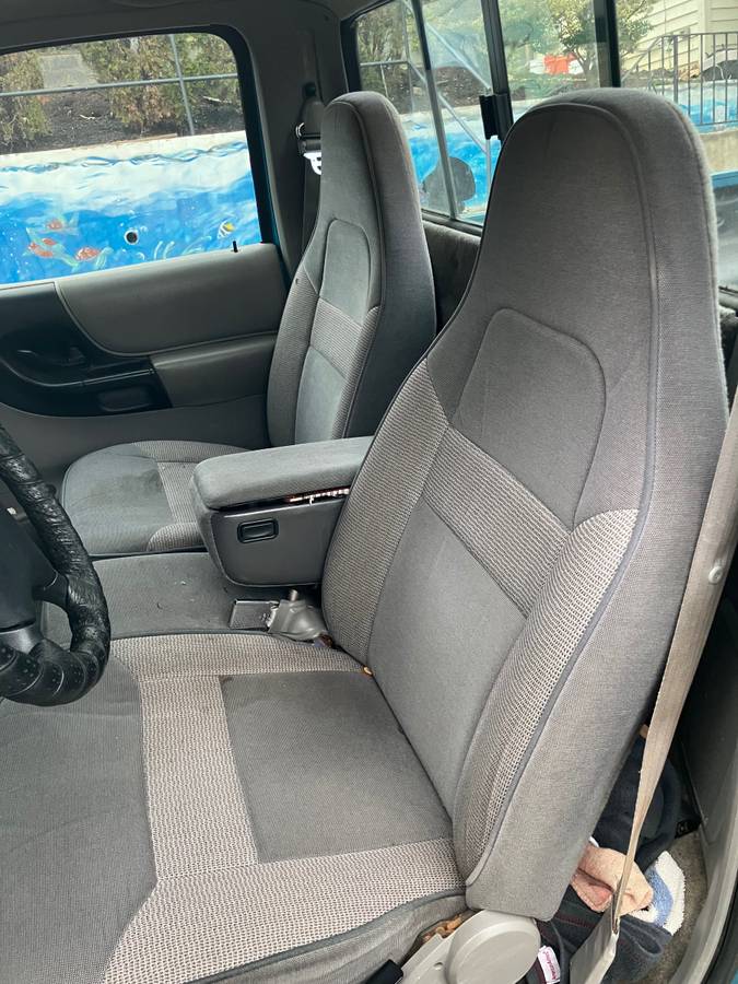 Mazda-b-series-1996-blue-11