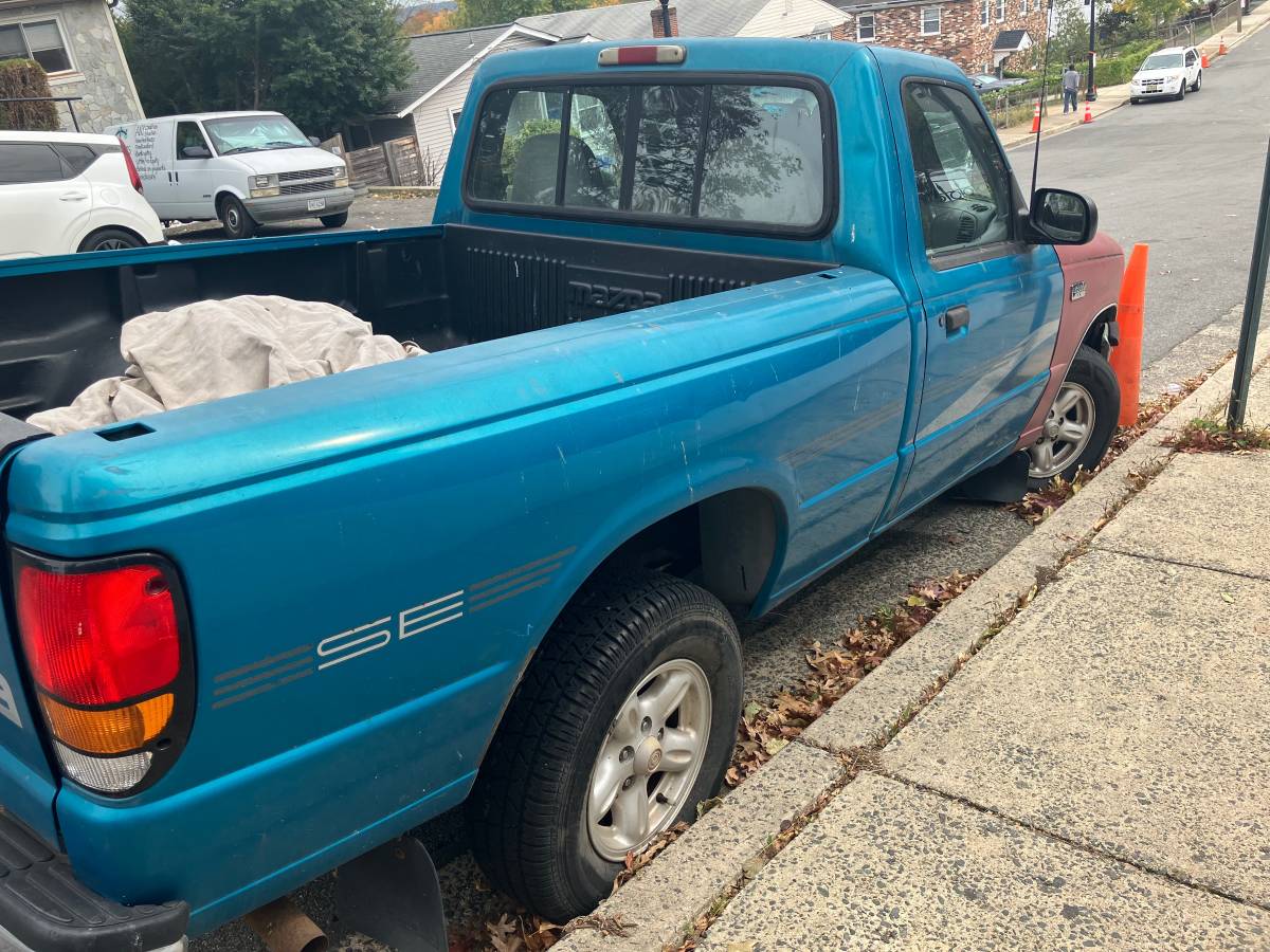 Mazda-b-series-1996-blue-14