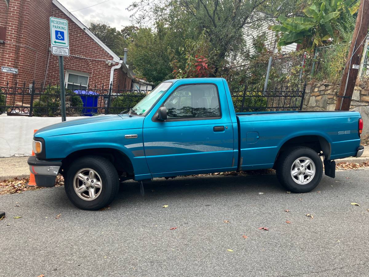 Mazda-b-series-1996-blue-4
