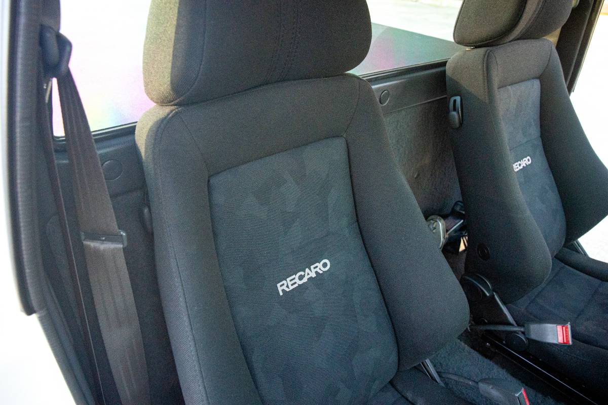 Mazda-b-series-b2200-short-bed-1991-white-18