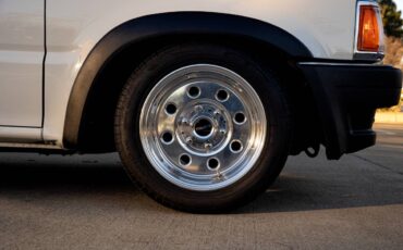 Mazda-b-series-b2200-short-bed-1991-white-9
