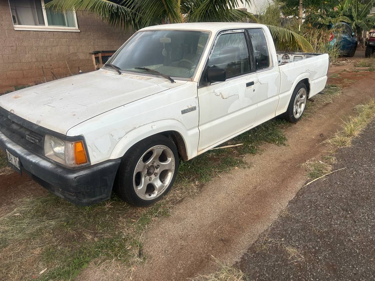 Mazda-b2200-1993-1