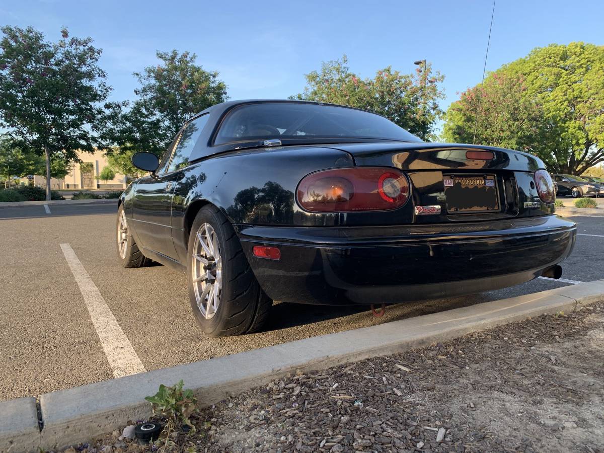 Mazda-miata-1995-black-3