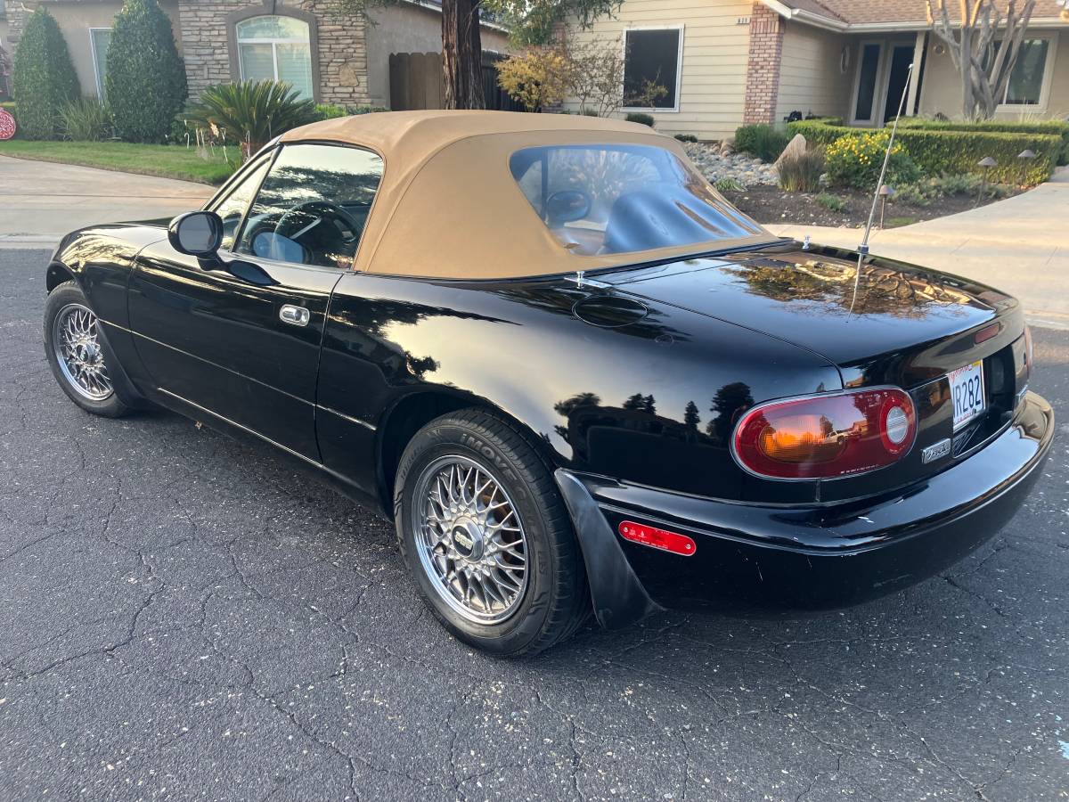 Mazda-mx-5-1992-black-7