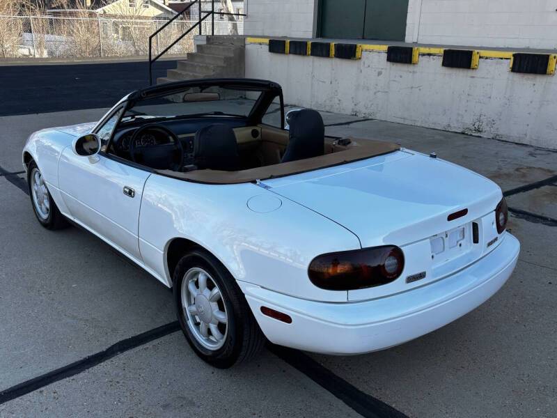 Mazda-mx-5-1993-21