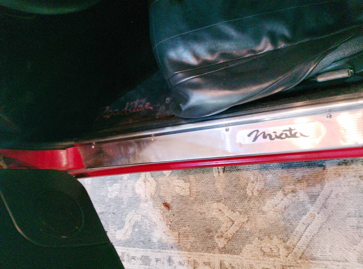 Mazda-mx-5-miata-1990-red-11