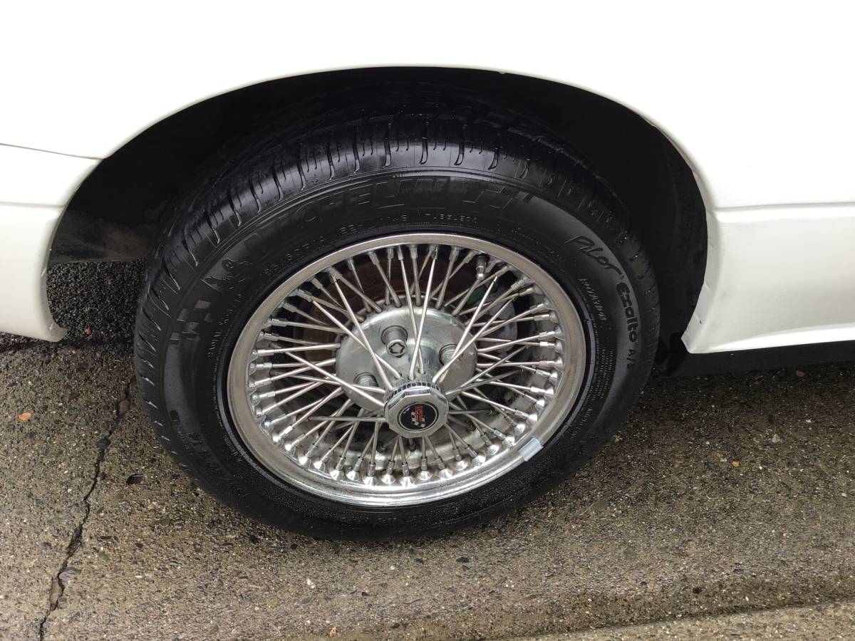 Mazda-mx-5-miata-1990-white-4