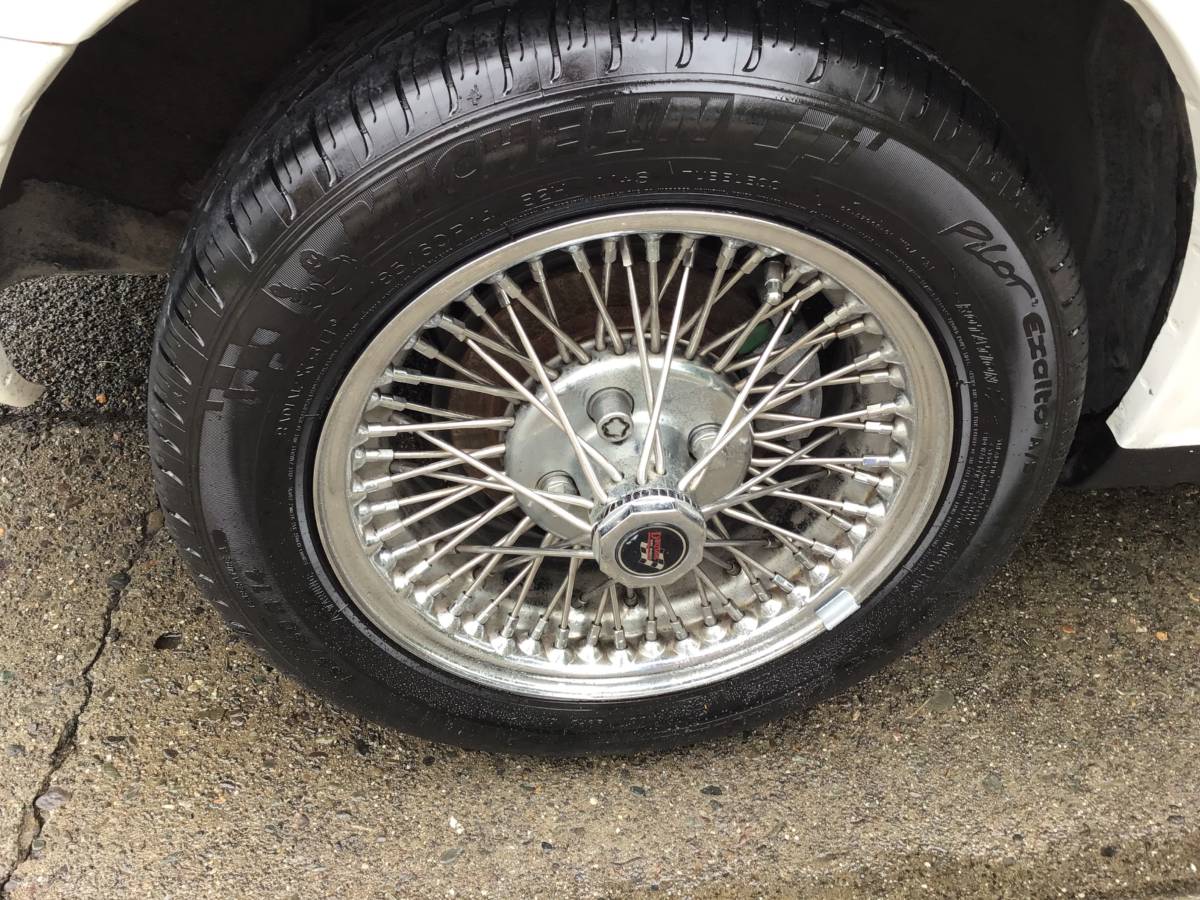 Mazda-mx-5-miata-1990-white-5