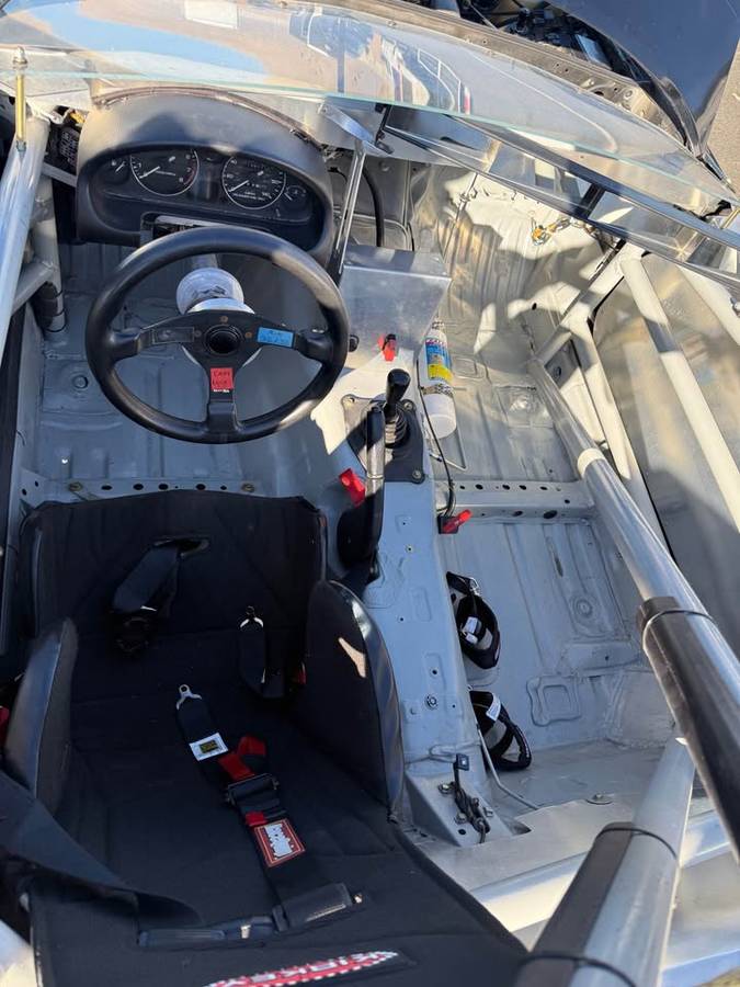 Mazda-mx-5-miata-1991-18