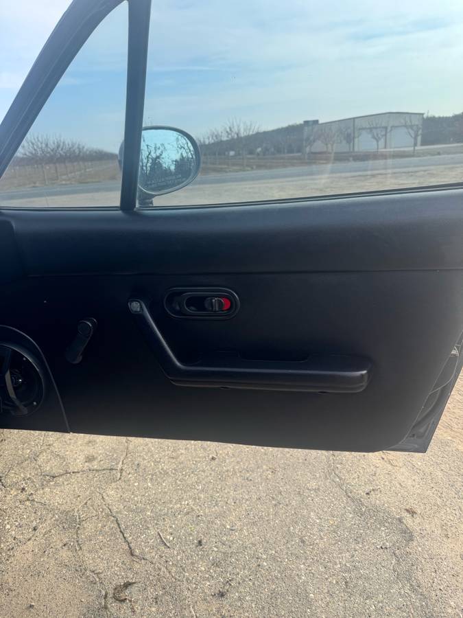 Mazda-mx-5-miata-1991-black-22