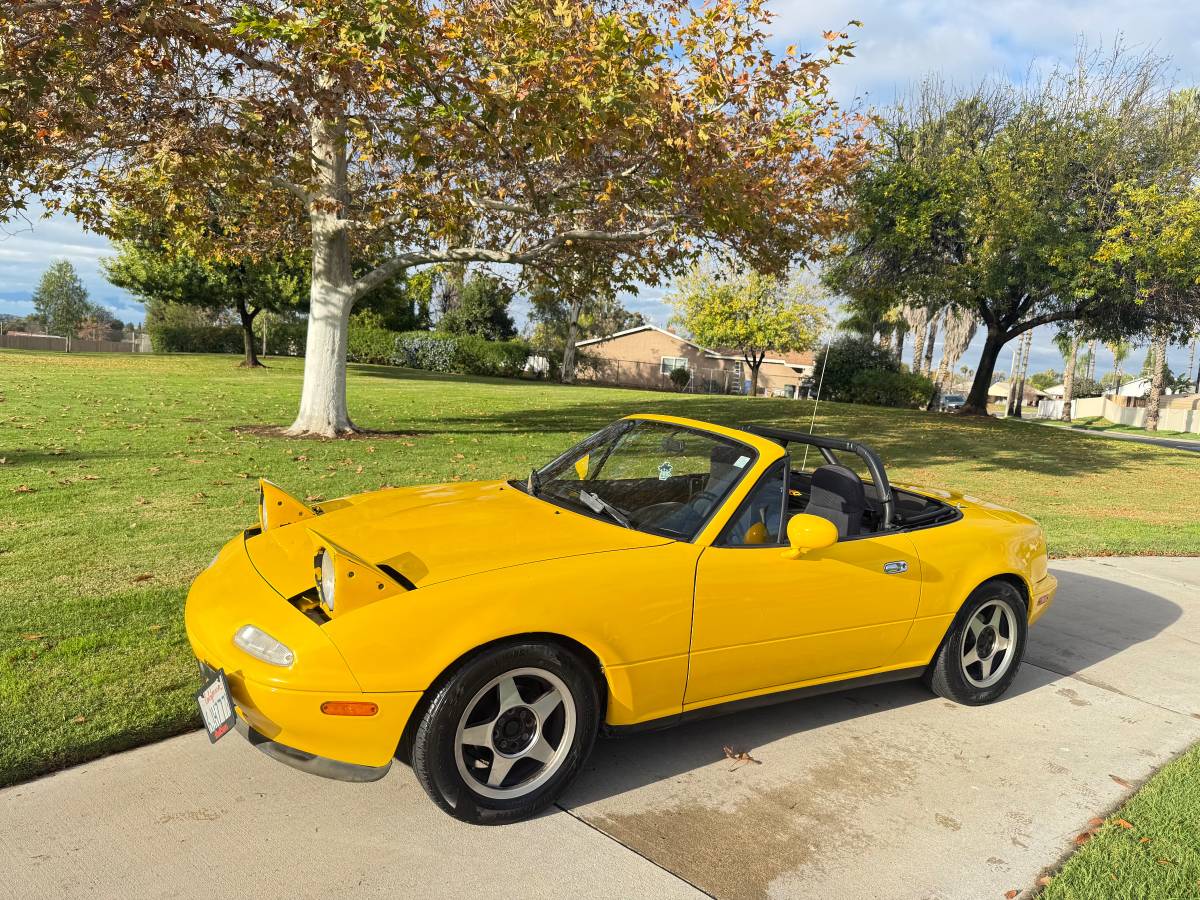 Mazda-mx-5-miata-1992-10