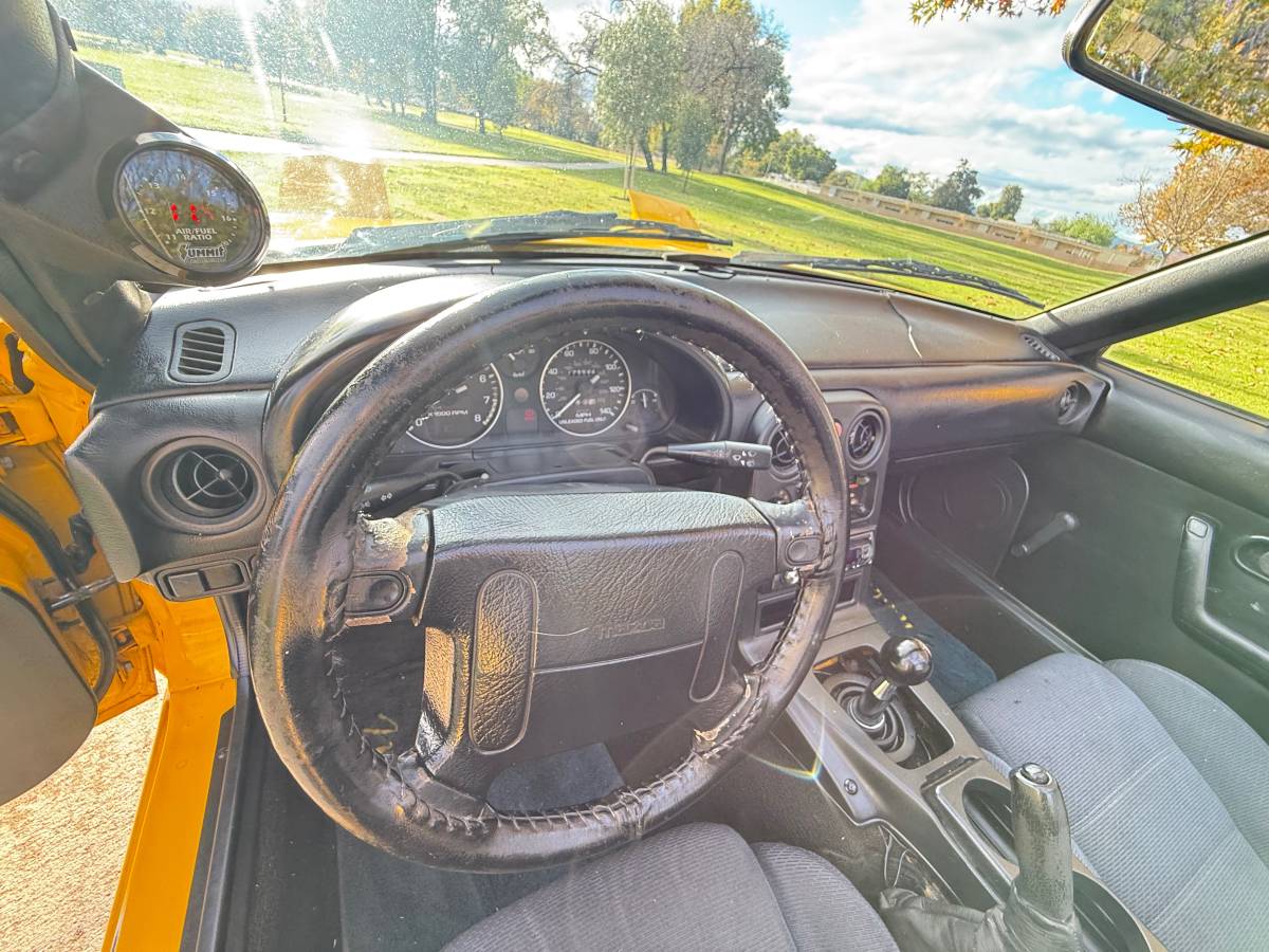 Mazda-mx-5-miata-1992-14
