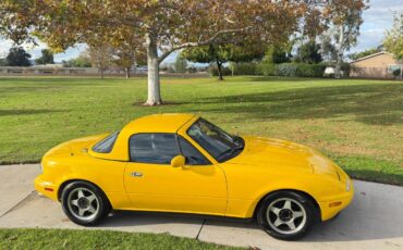 Mazda-mx-5-miata-1992-17