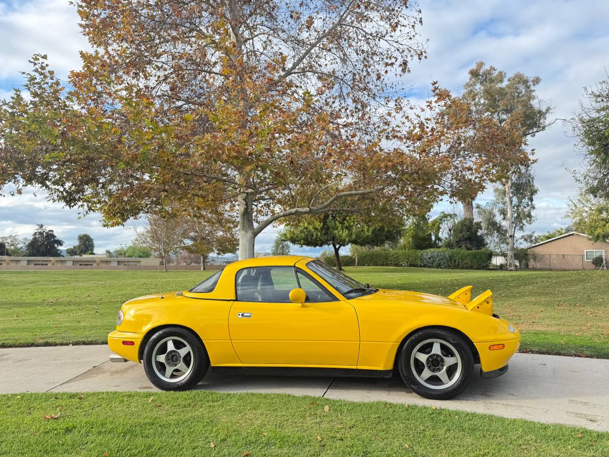 Mazda-mx-5-miata-1992