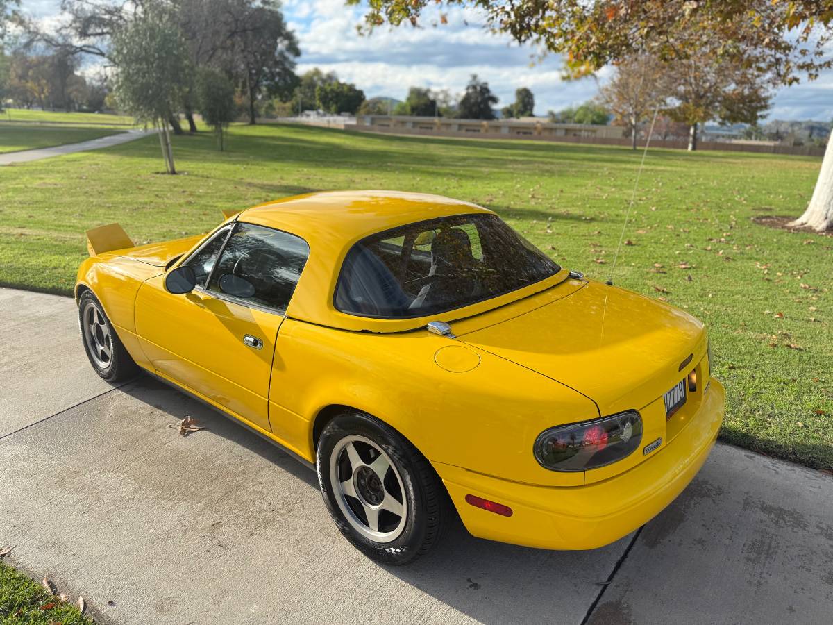 Mazda-mx-5-miata-1992-2