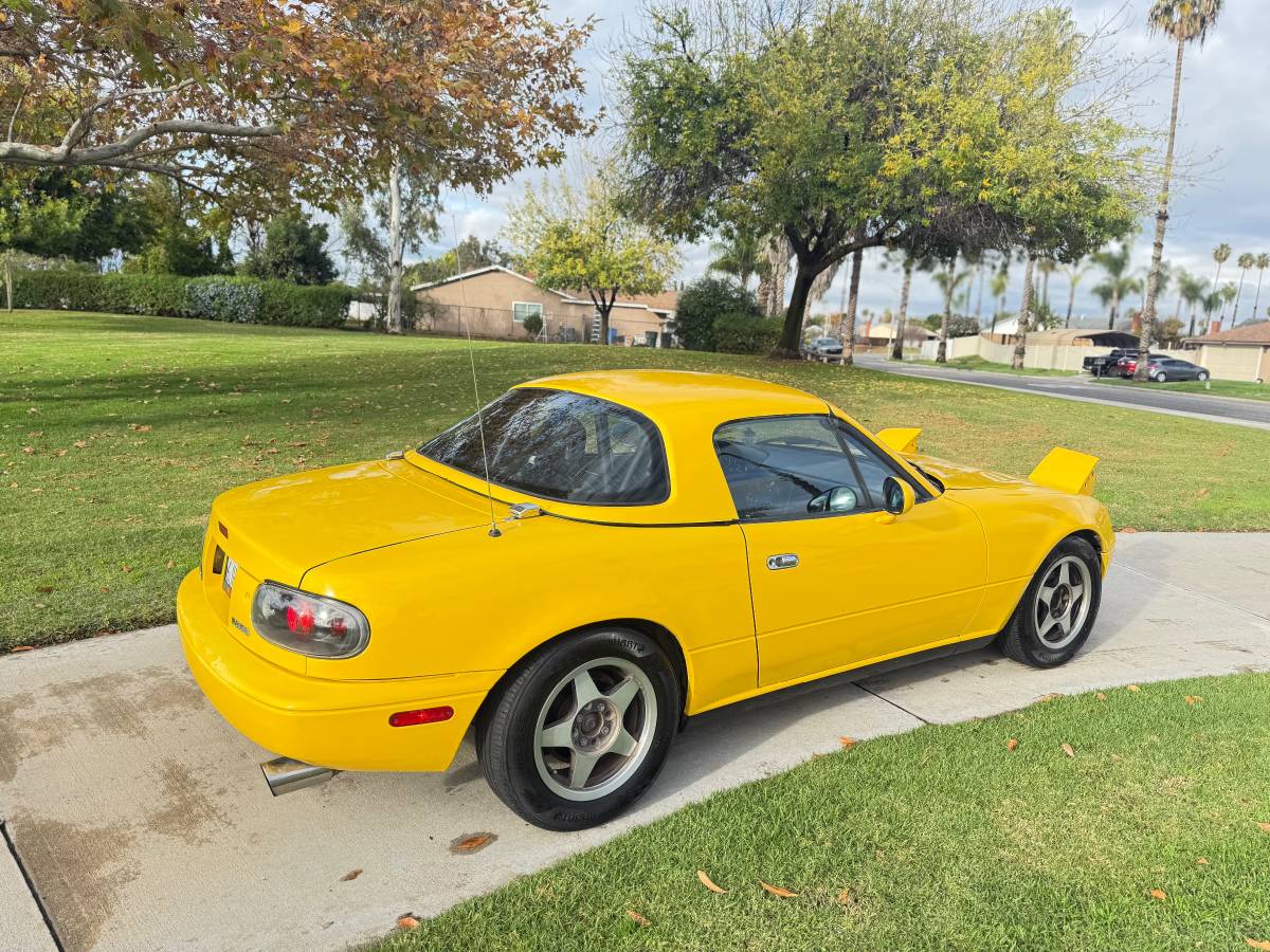 Mazda-mx-5-miata-1992-6