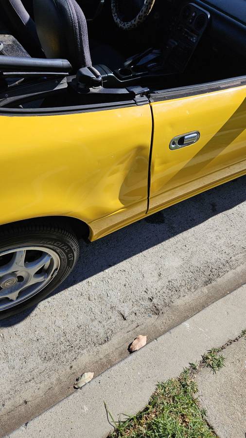 Mazda-mx-5-miata-1992-yellow-5