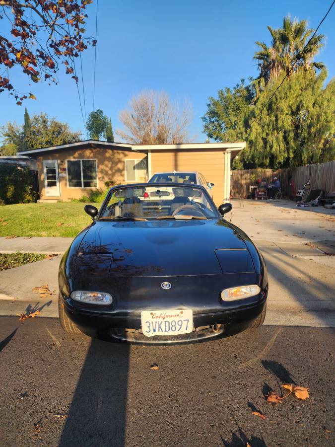 Mazda-mx-5-miata-1996-black-4