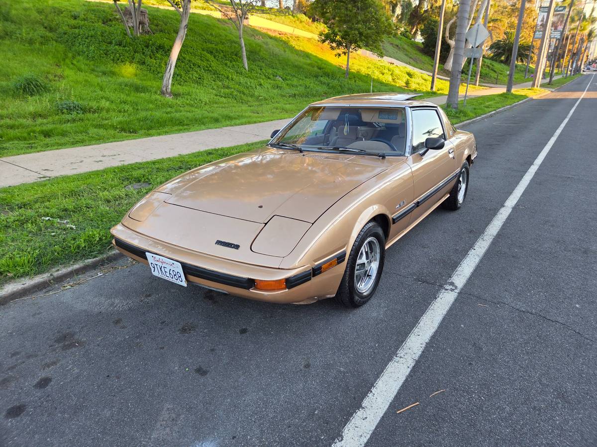 Mazda-rx-7-1982-1