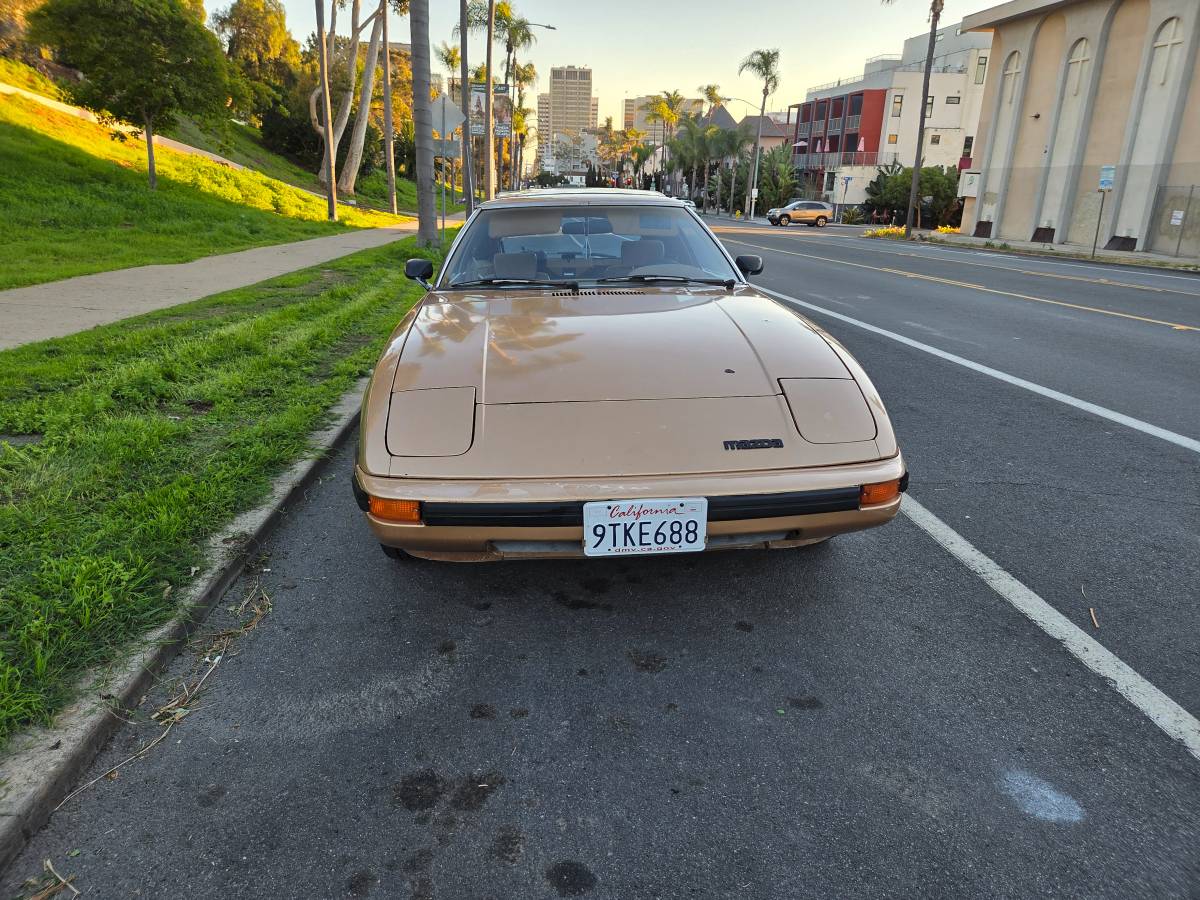 Mazda-rx-7-1982-2