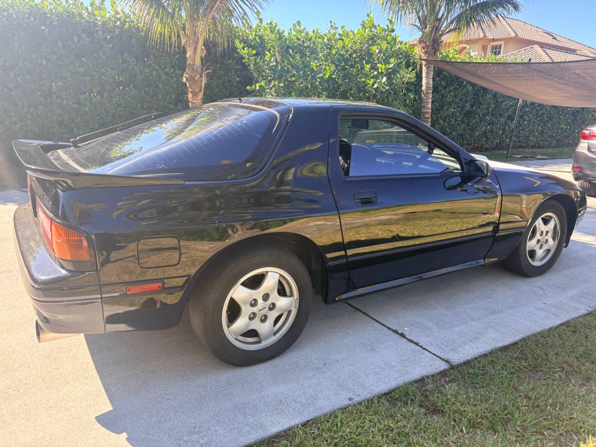 Mazda-rx-7-1991-black-1