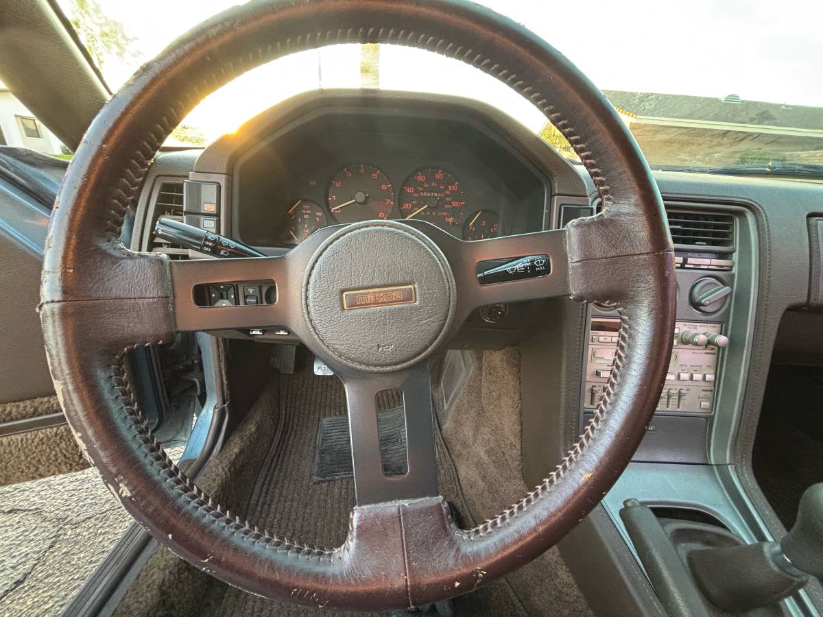 Mazda-rx7-1985-blue-13