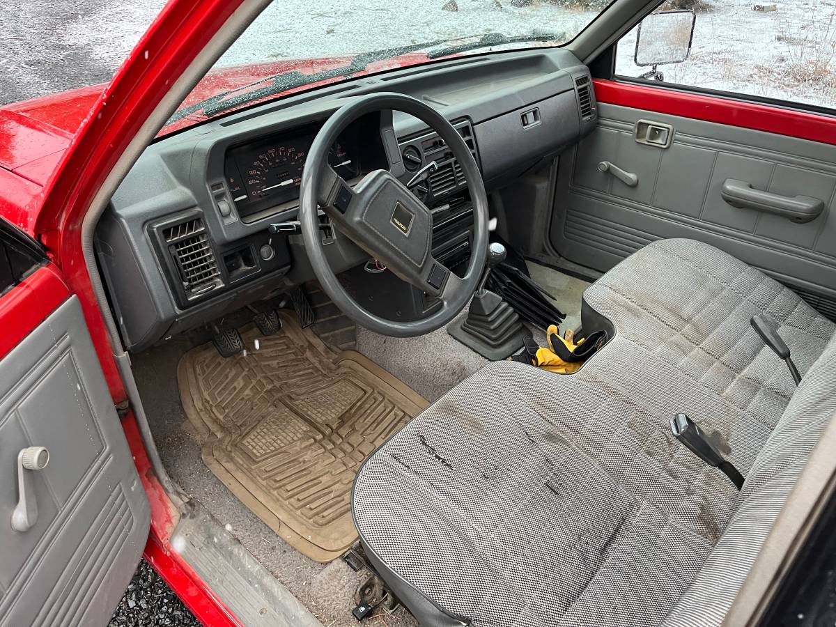 Mazda-se-5-pick-up-1986-red-7