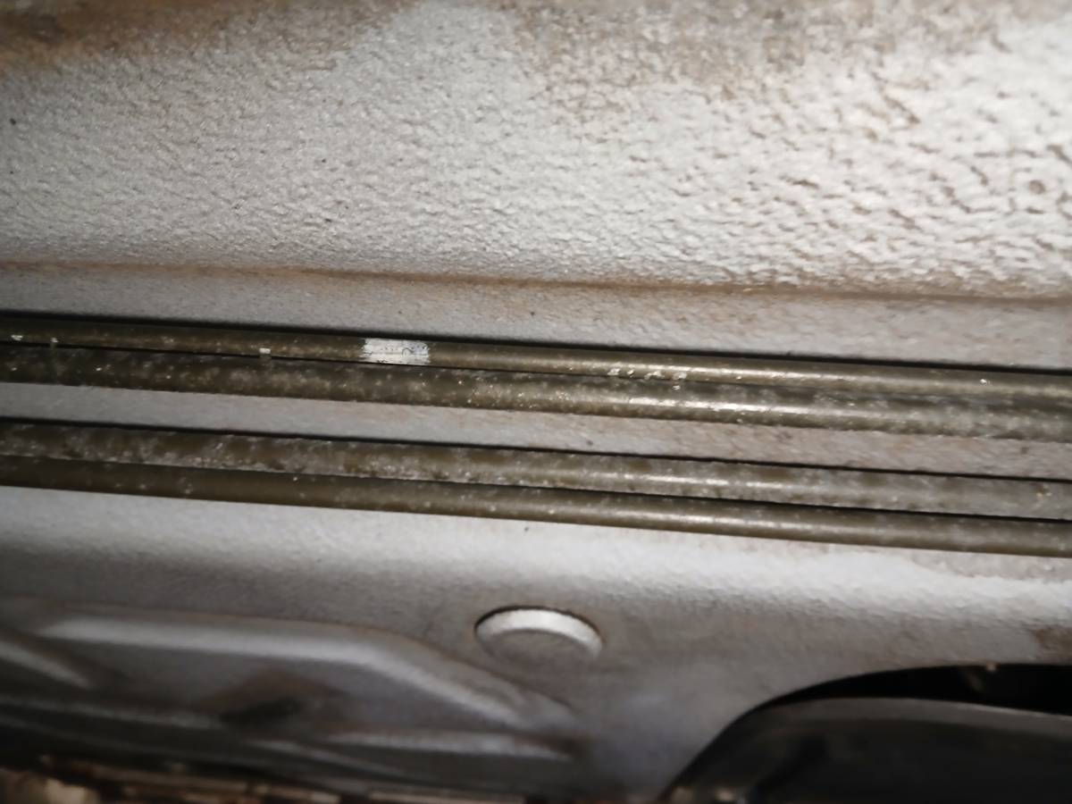 Mercedes-109-2.6-1992-17