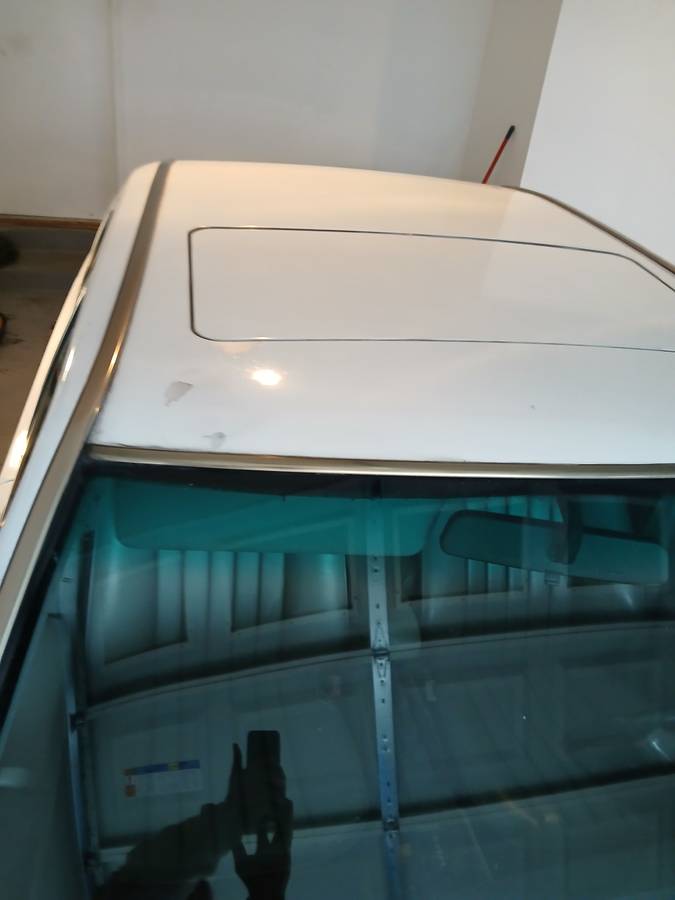 Mercedes-109-2.6-1992-4