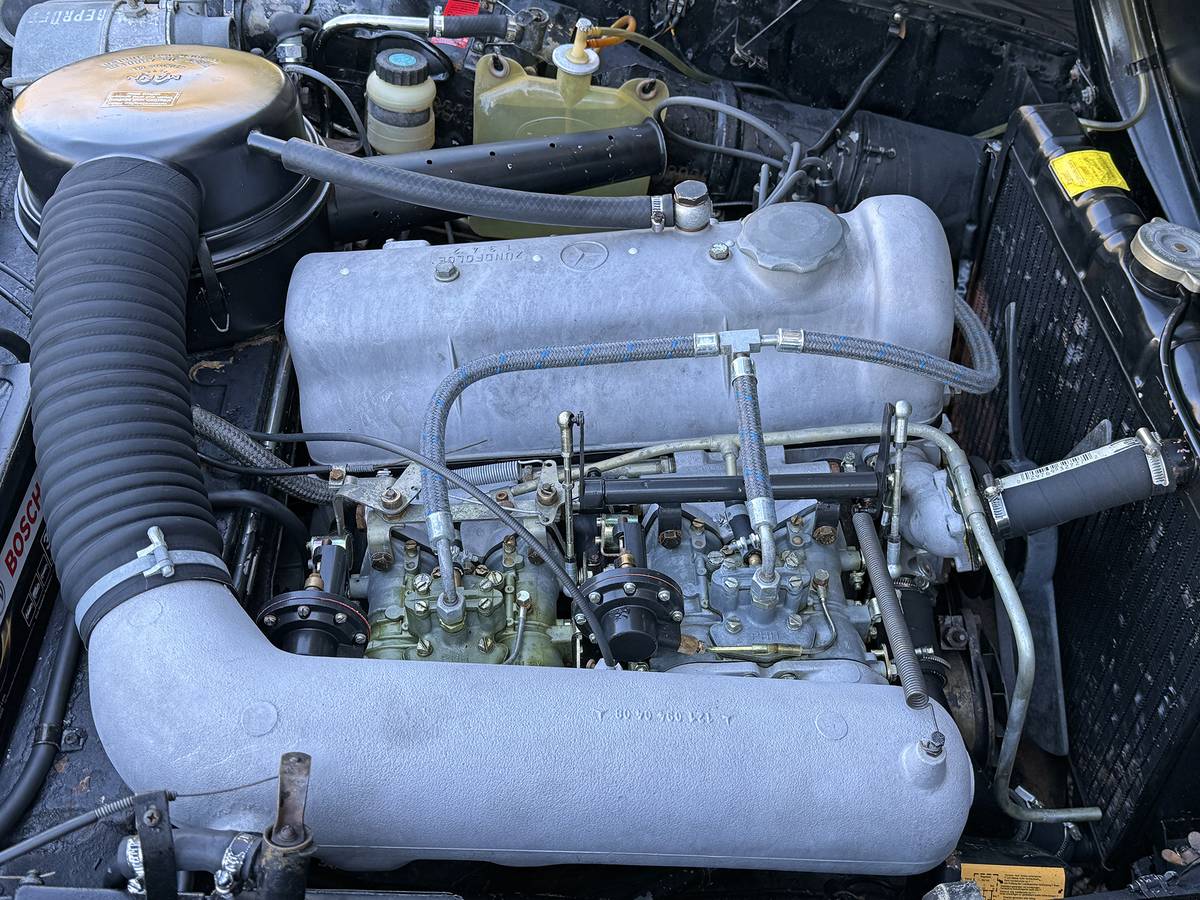 Mercedes-190sl-1962-red-19