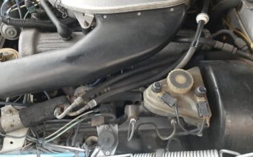 Mercedes-1983-blue-13