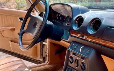 Mercedes-240d-diesel-1981-yellow-8