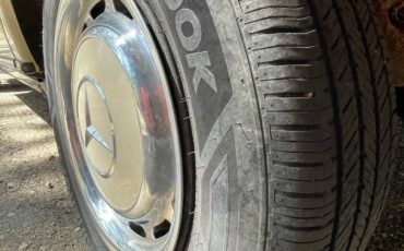 Mercedes-240d-diesel-1981-yellow-9