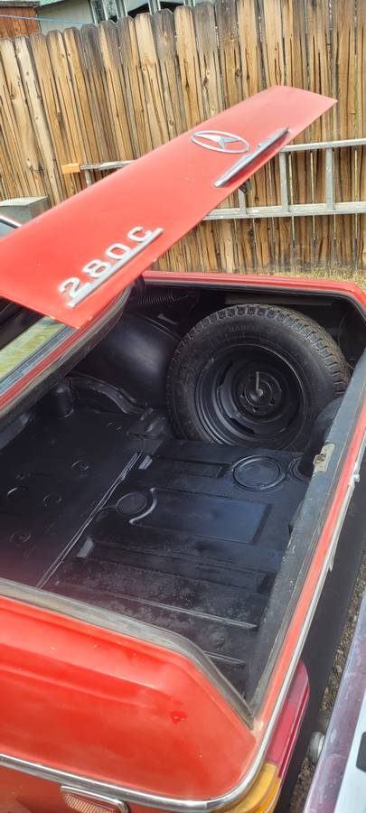 Mercedes-280c-1974-10