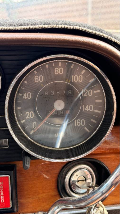 Mercedes-280se-1973-8