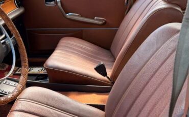 Mercedes-280se-1973-9