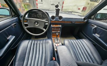 Mercedes-300d-diesel-1984-silver-6