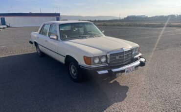 Mercedes-300sd-diesel-1980-yellow-2