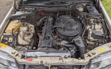 Mercedes-300se-1991-custom-11