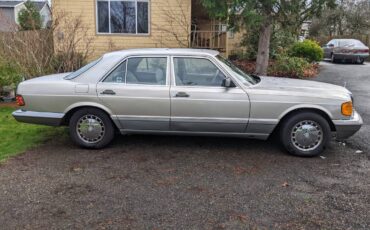 Mercedes-300se-1991-custom-2