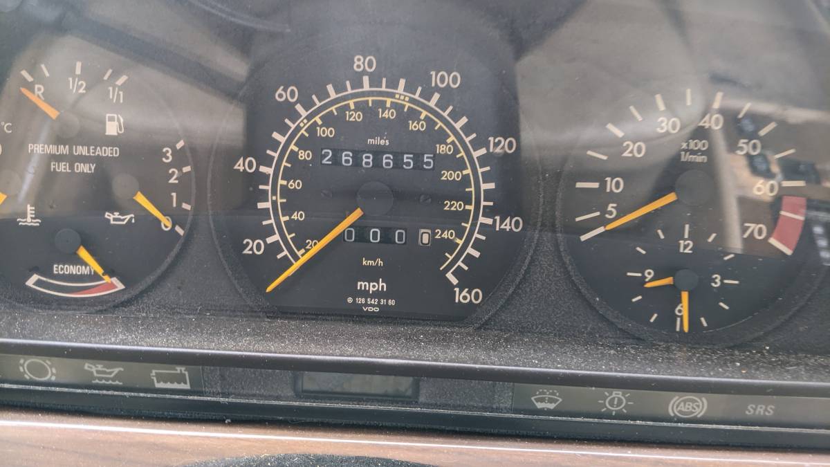 Mercedes-300se-1991-custom-8