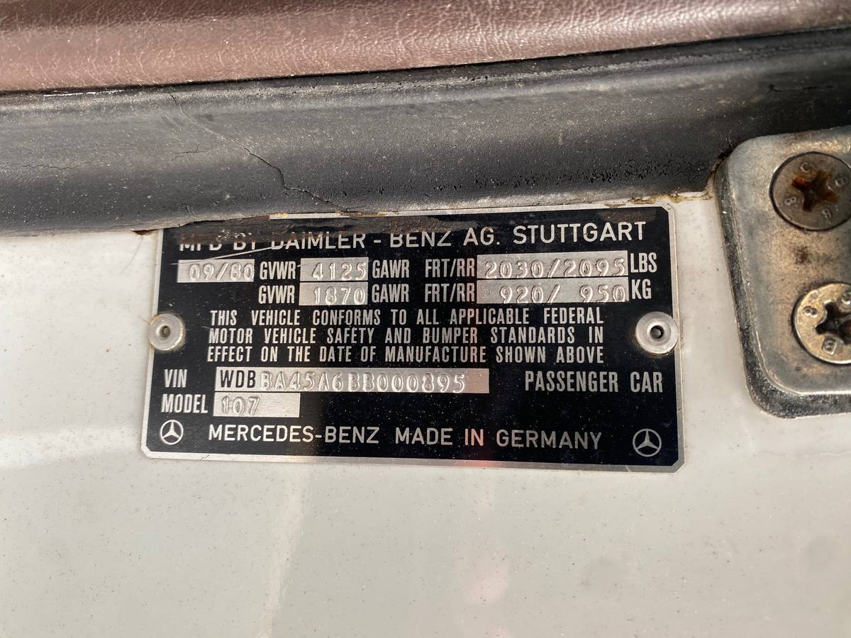 Mercedes-380sl-convertible-1981-white-2