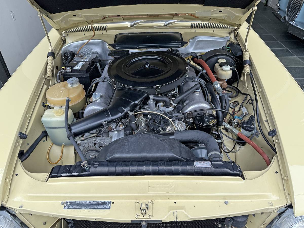 Mercedes-450sl-1974-13