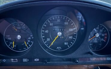 Mercedes-benz-116-1975-yellow-11