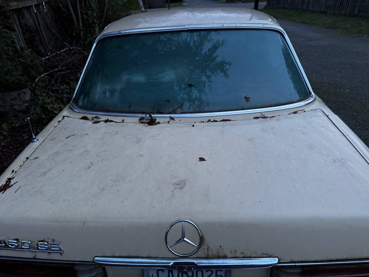 Mercedes-benz-116-1975-yellow-5