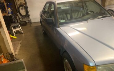 Mercedes-benz-190e-1991-1