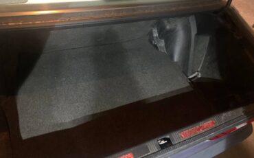 Mercedes-benz-190e-1991-6