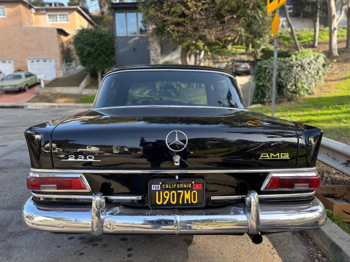 Mercedes-benz-1968-2