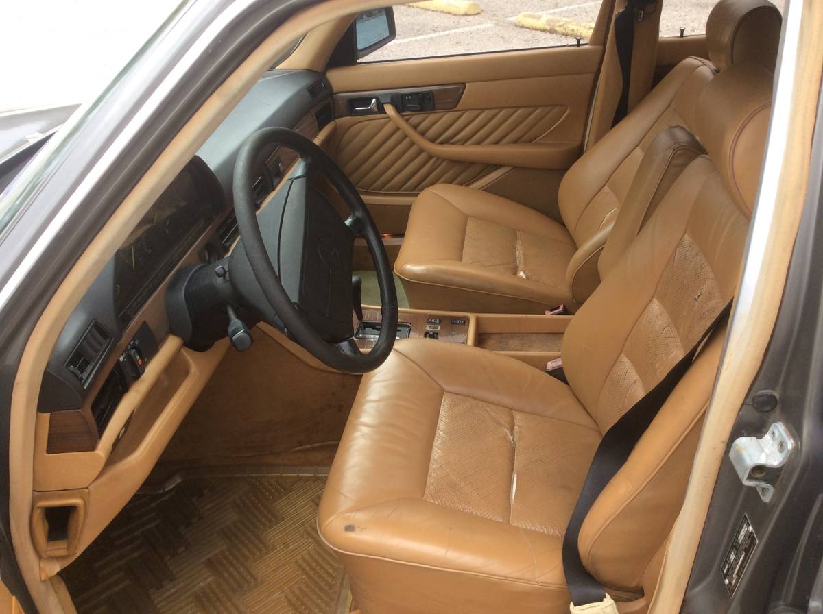 Mercedes-benz-1989-grey-6