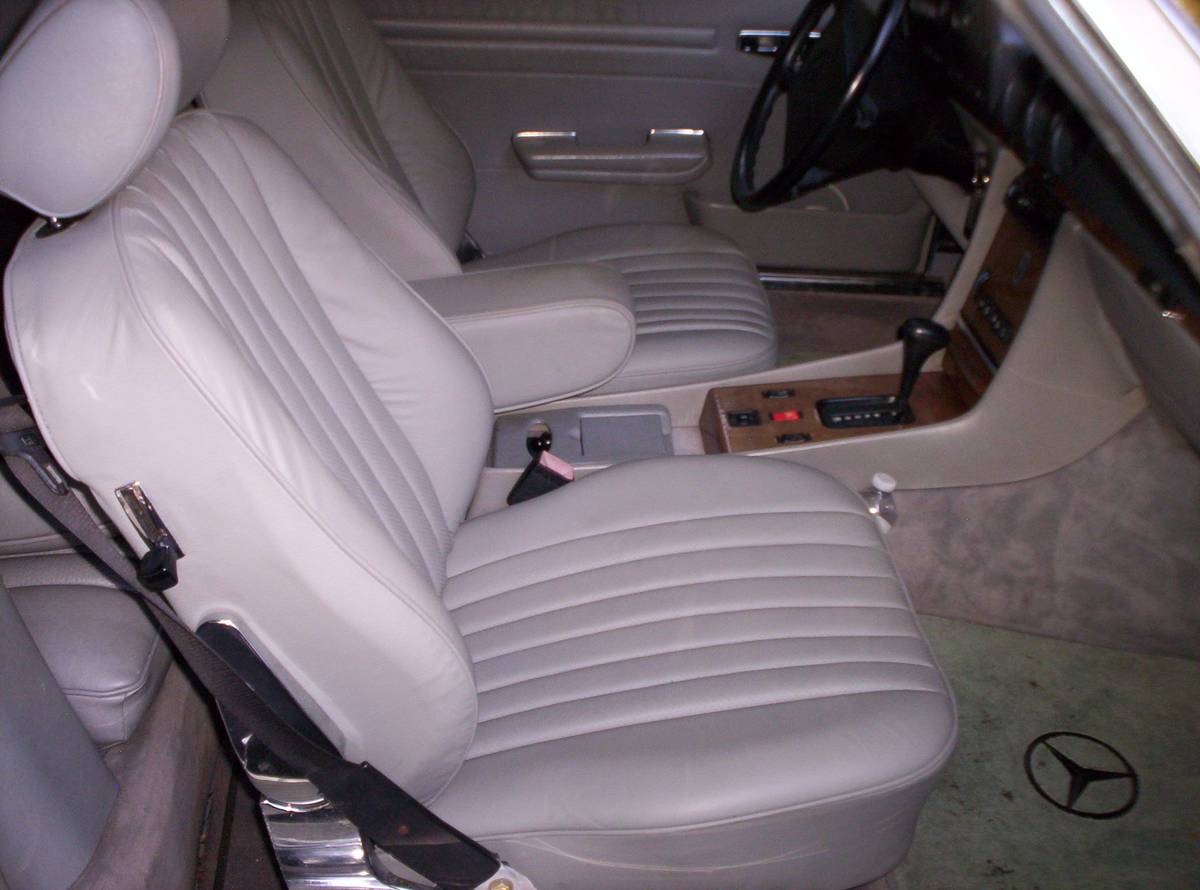 Mercedes-benz-1989-white-11